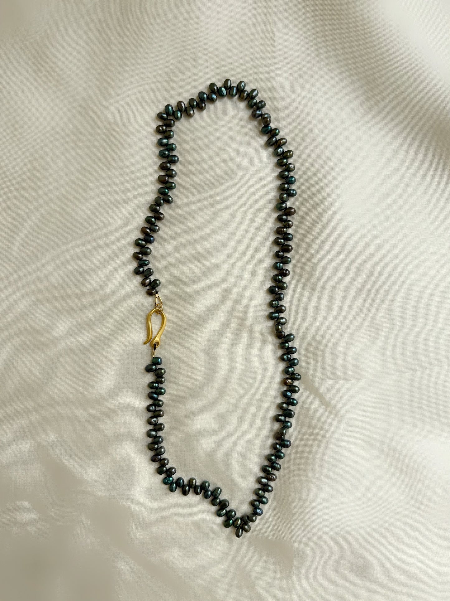 Zigzag Pearl Necklace