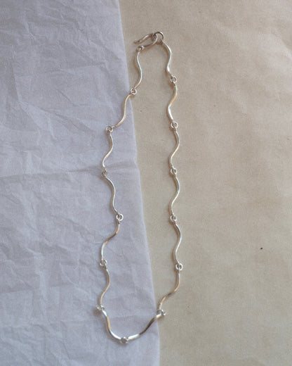 Ripple Chain Necklace