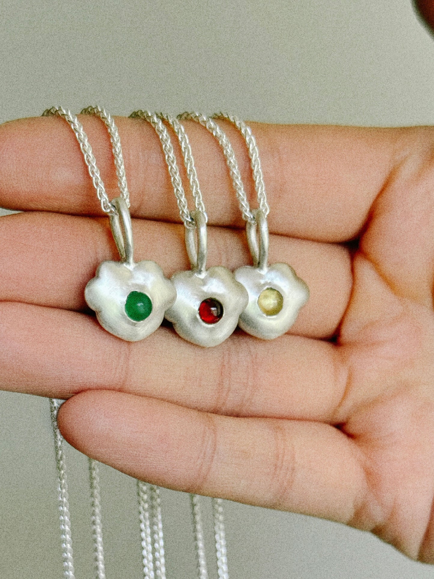 One-of-a-kind: Heart Pendant with Garnet