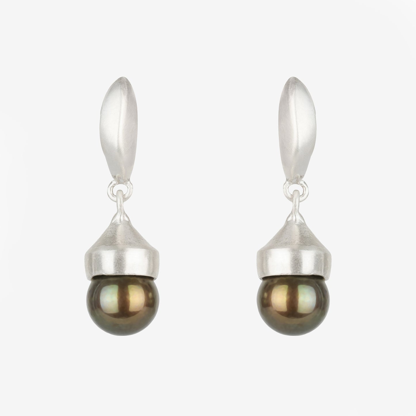 Bómù Pearl earrings