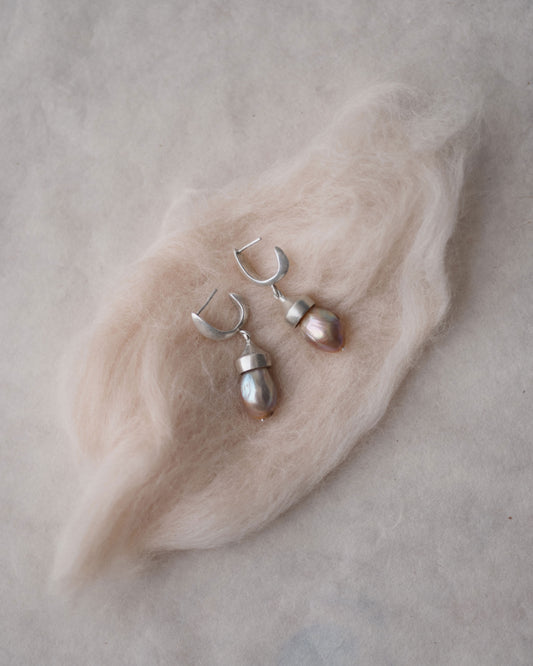 Bómù Baroque earrings