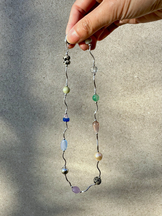 Ripple necklace in Florescence