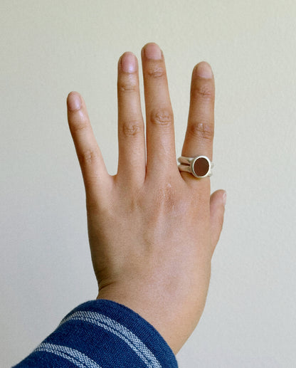 Column Signet in Carnelian