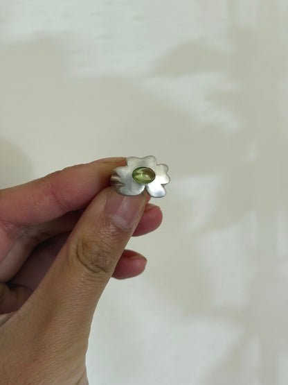 Peridot Goldilocks Ring