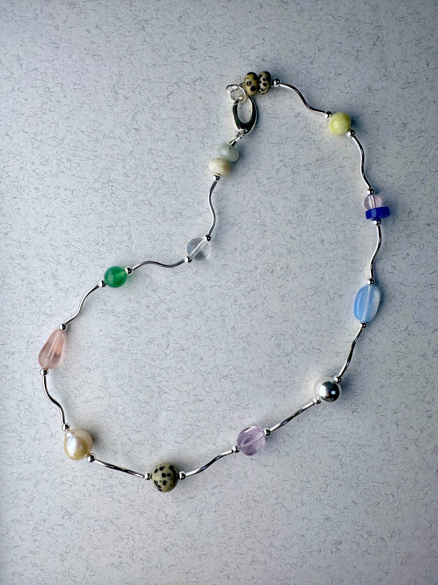 Ripple necklace in Florescence