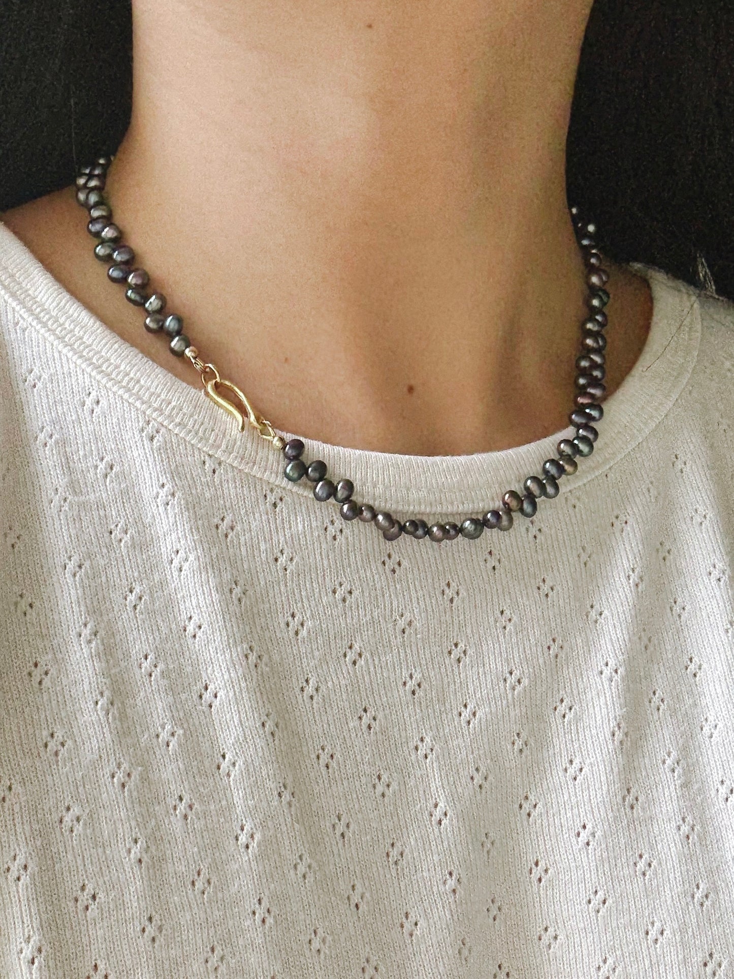 Zigzag Pearl Necklace